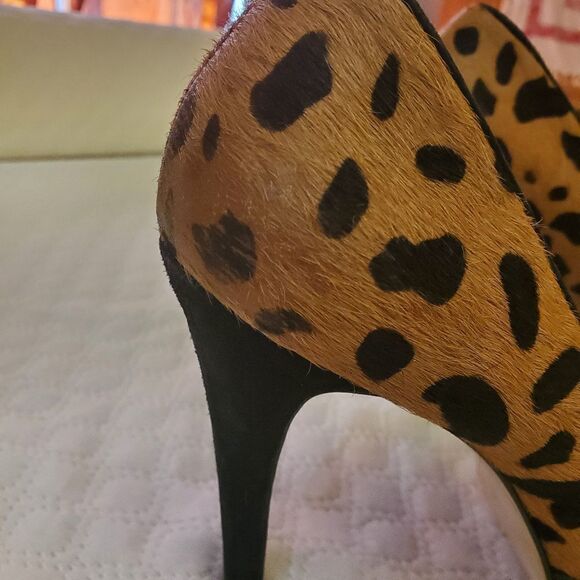 Guess By Marciano Pony Hair Animal Print Heels Size 8 - Picture 4 of 8
